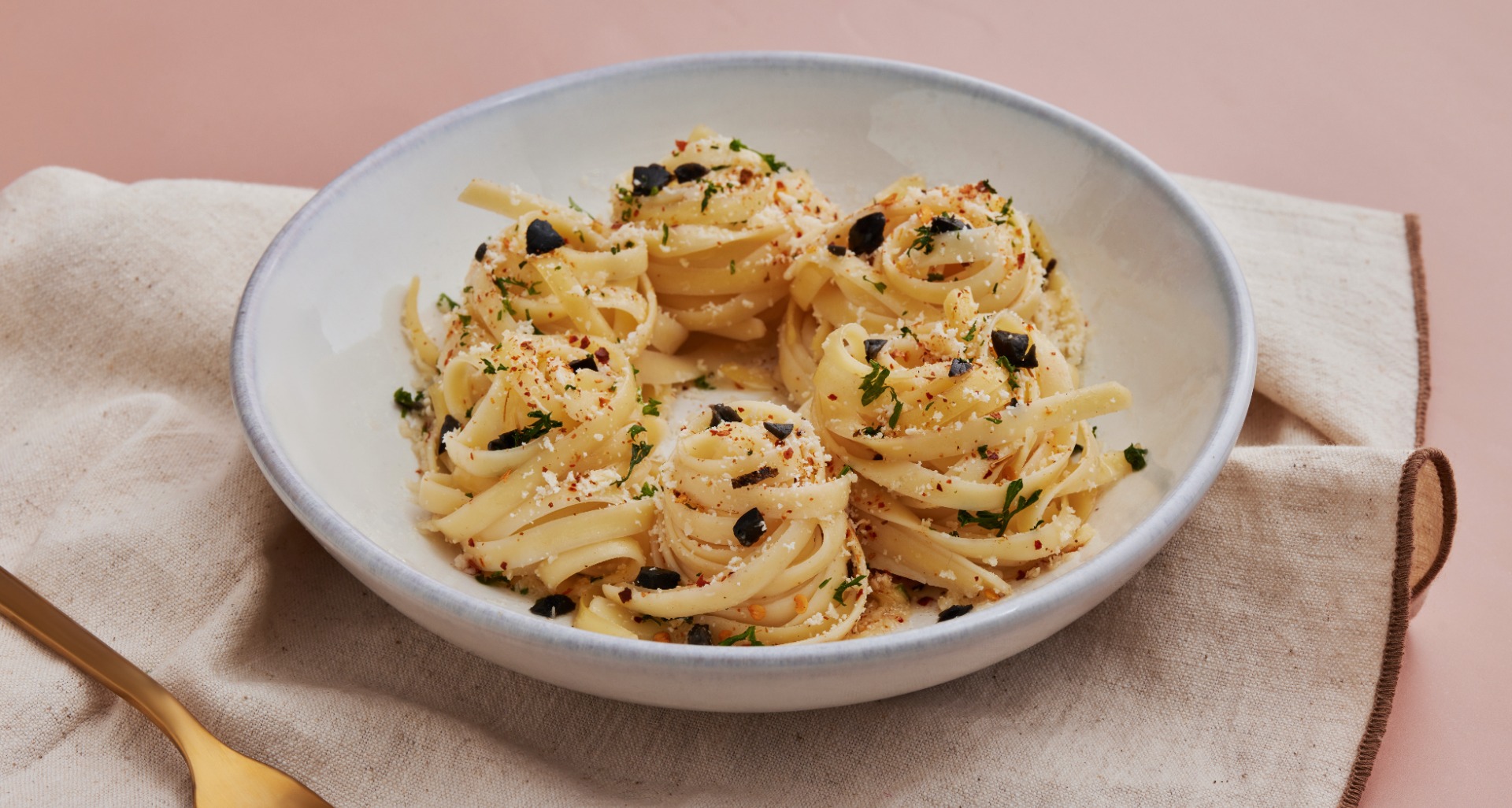 Black Garlic Linguini Recipe | Foodstories